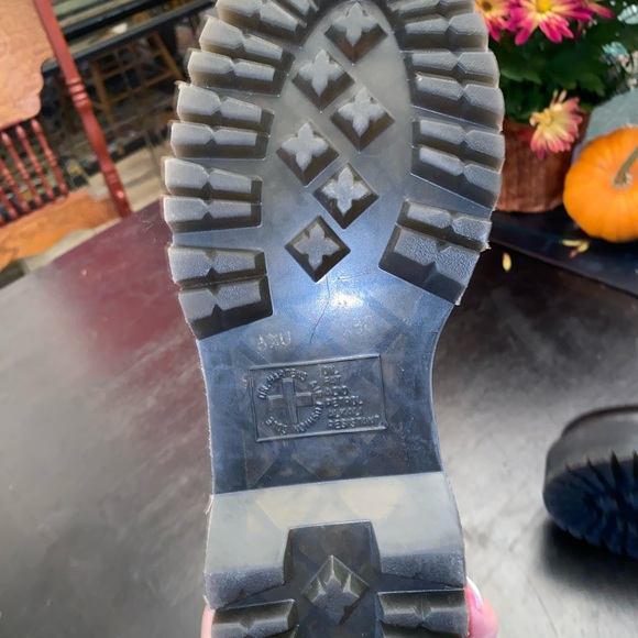 Dr. Marten Jadon Platform Boot - Picture 3 of 7